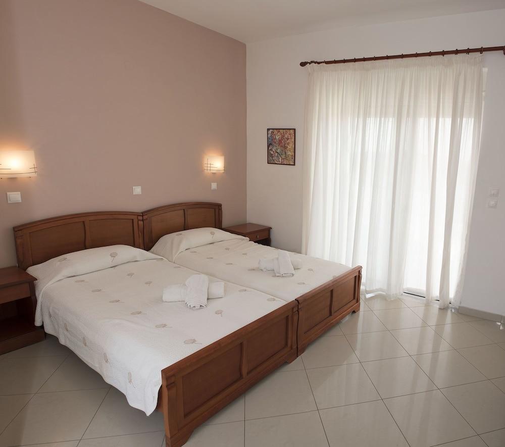Nephele Apartments ฟาลิรากี ภายนอก รูปภาพ