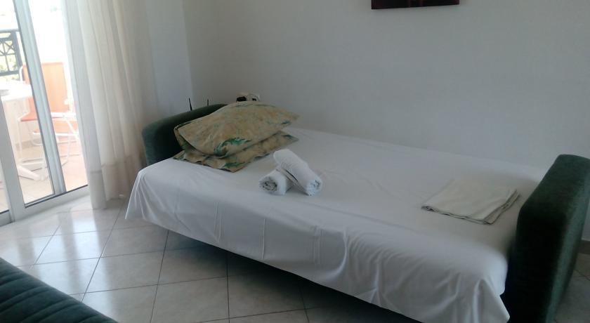 Nephele Apartments ฟาลิรากี ภายนอก รูปภาพ