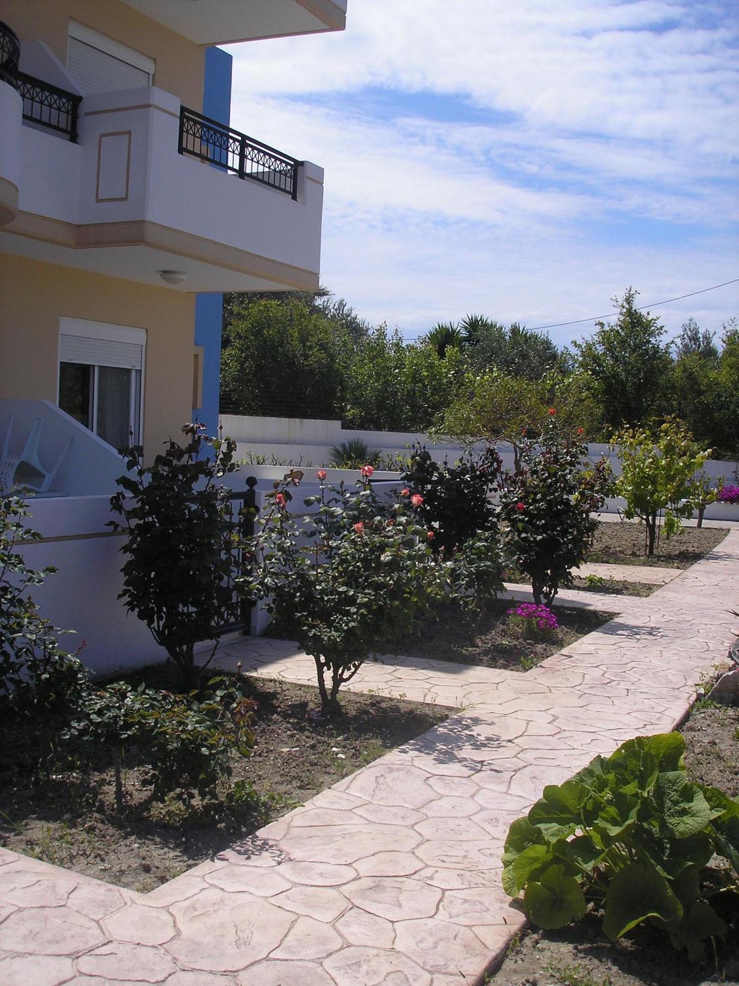Nephele Apartments ฟาลิรากี ภายนอก รูปภาพ