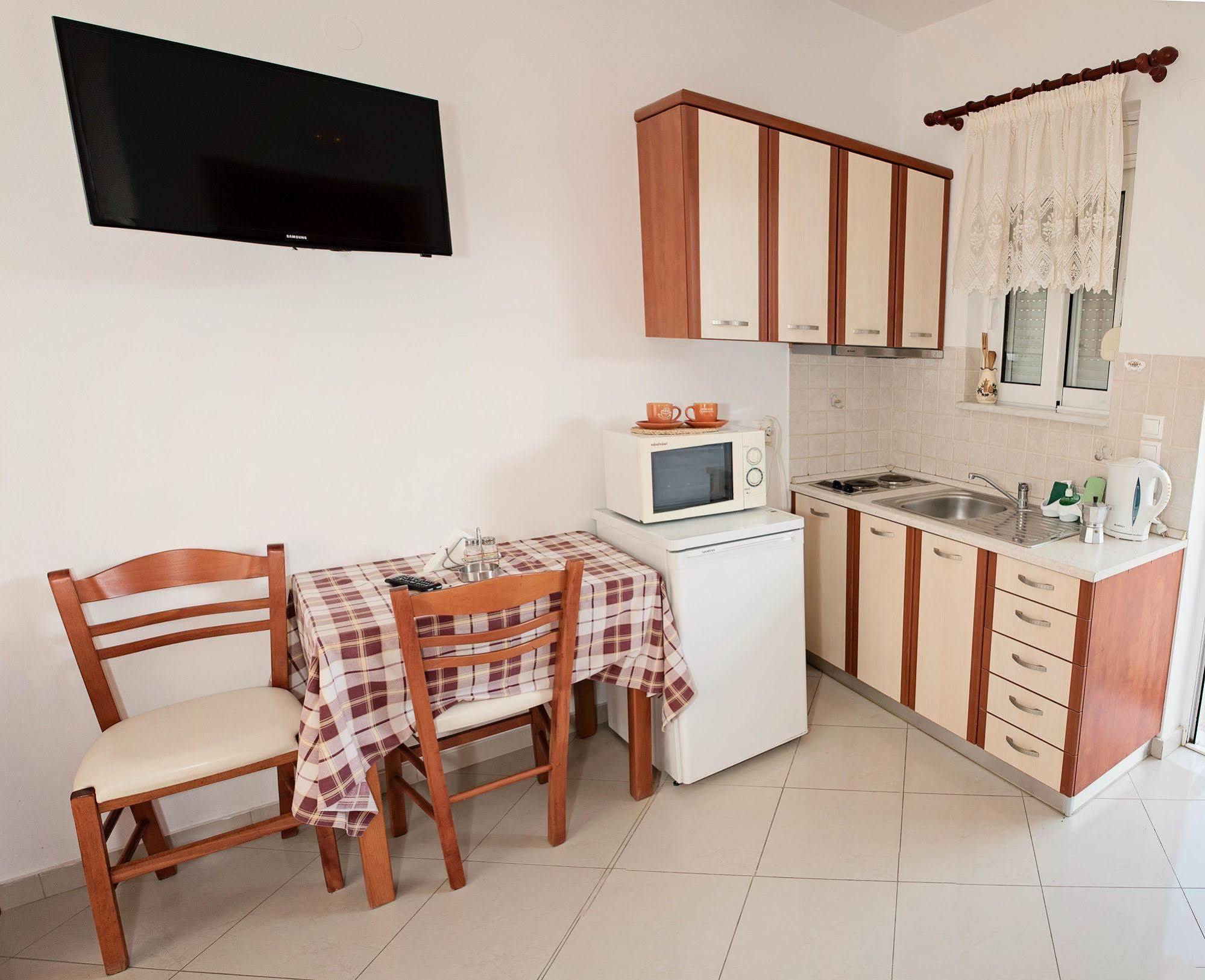 Nephele Apartments ฟาลิรากี ภายนอก รูปภาพ